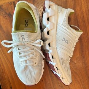 On Running | Cloudswift | White Sneakers